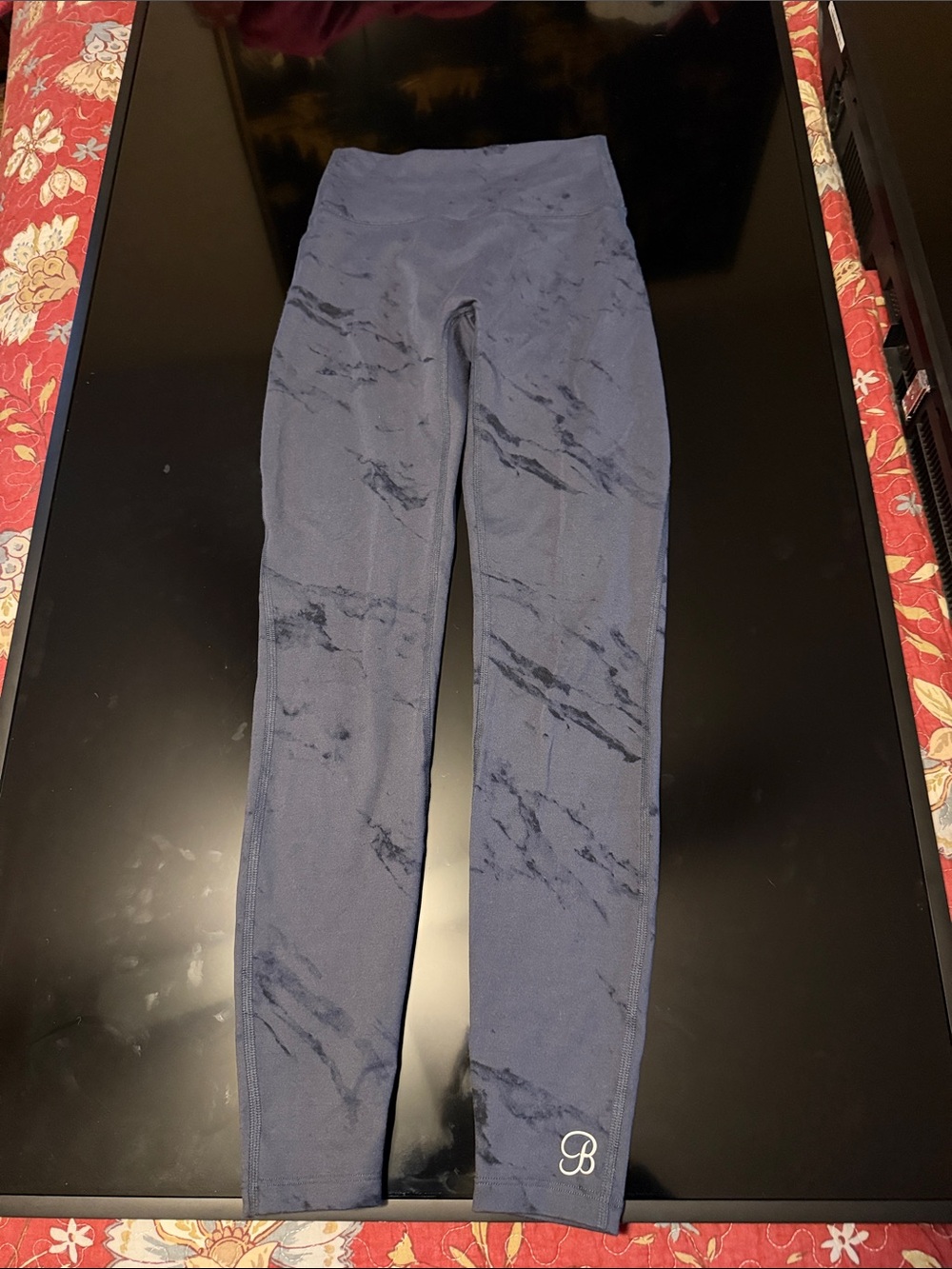 BOMBSHELL Sportswear Marble Butt Srunch Leggings Size Small